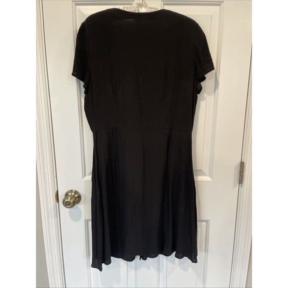 NWT Ann Taylor LOFT Black Button Down Dress flutter Sleeve Midi Size 10 - Picture 8 of 8